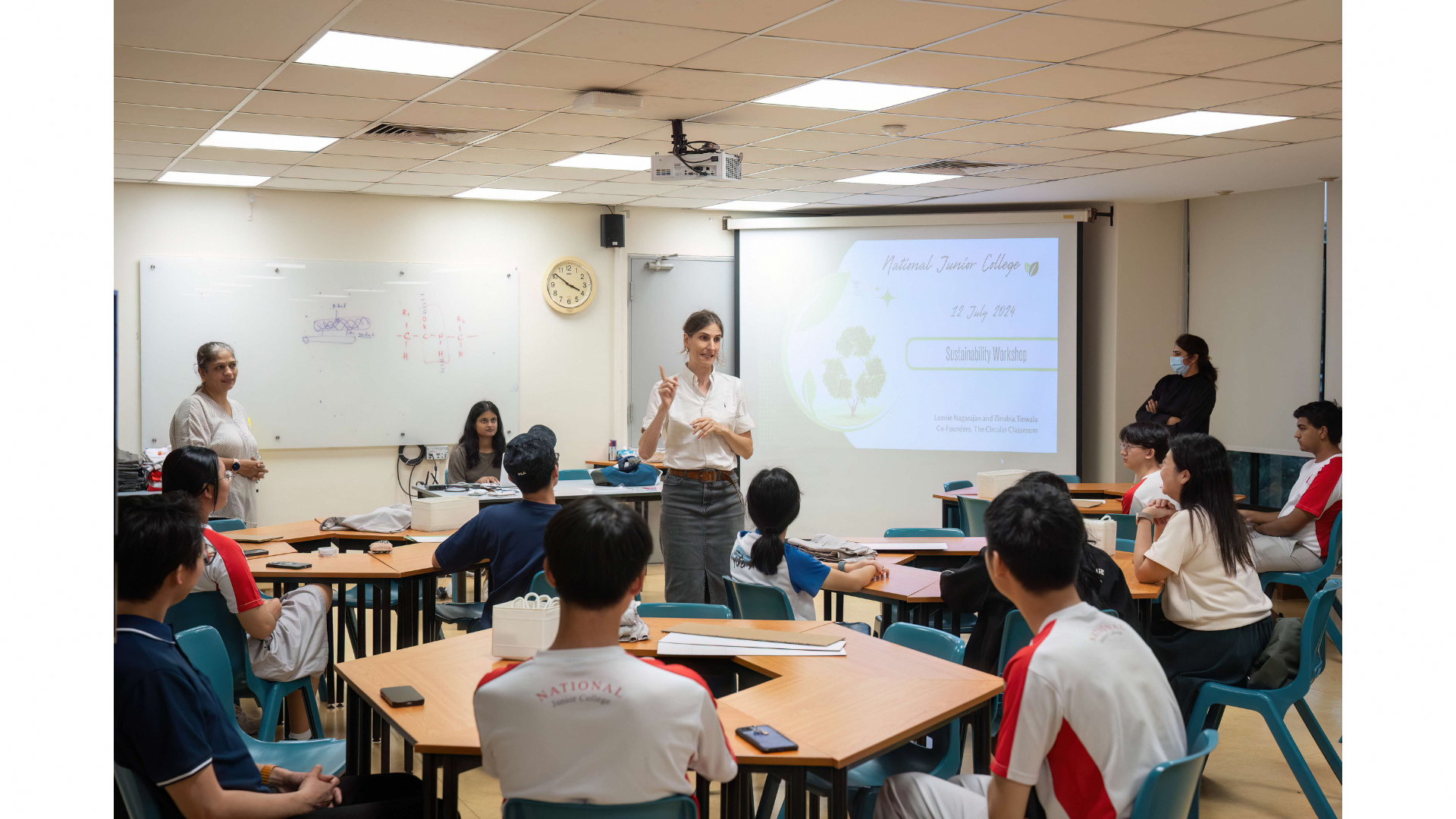 Leonie teaching the class about waste